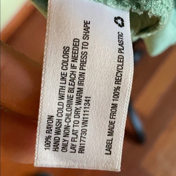 🏝Mossimo Green Tier Ruffle Top - Picture 7 of 8